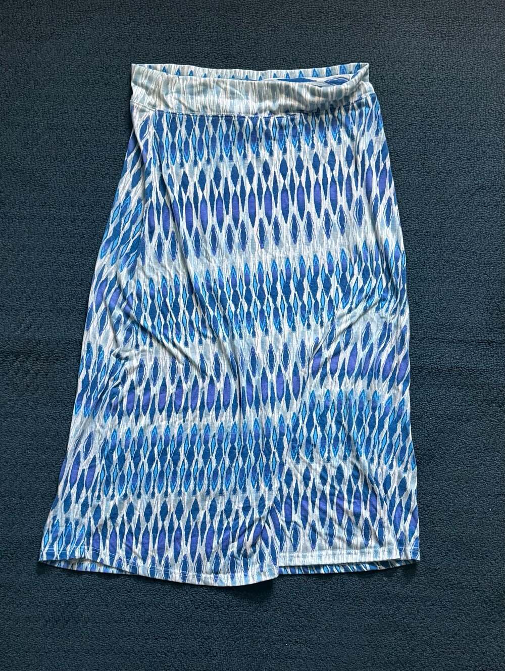 Jane Ashley Petite Medium Blue Ikat Pattern Pull-On Midi Skirt